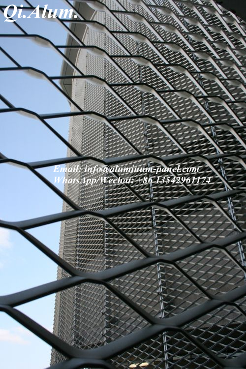 Aluminum expanded mesh curtain wall is simple in outdoor decoration
