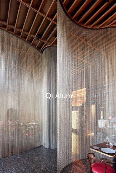 Why Indoor aluminum mesh partition  decoration